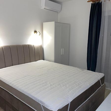 Apartmani Nada Primosten Bagian luar foto