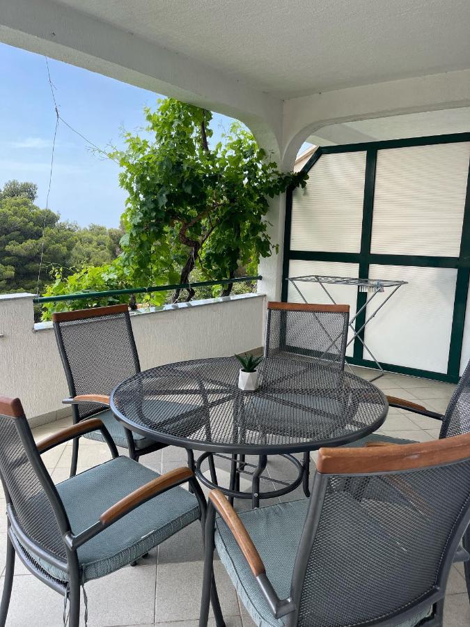 Apartmani Nada Primosten Bagian luar foto