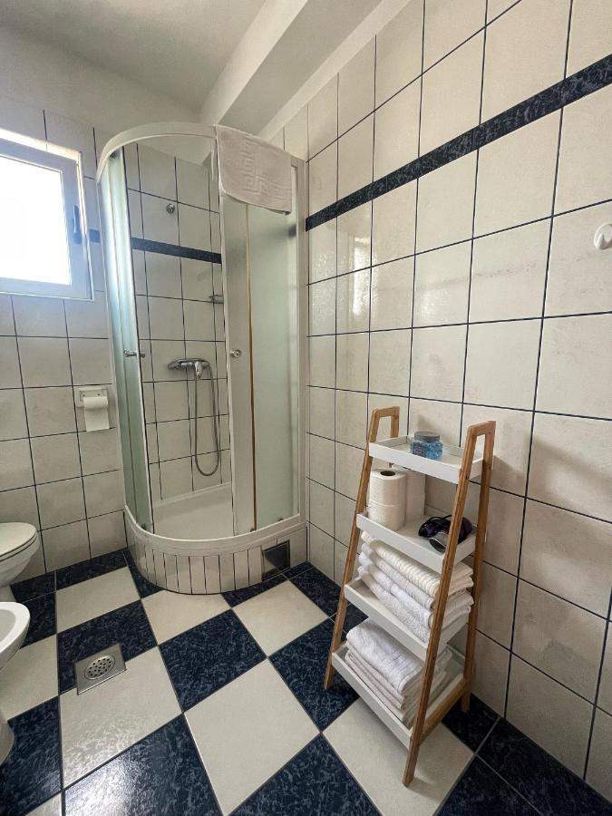 Apartmani Nada Primosten Bagian luar foto
