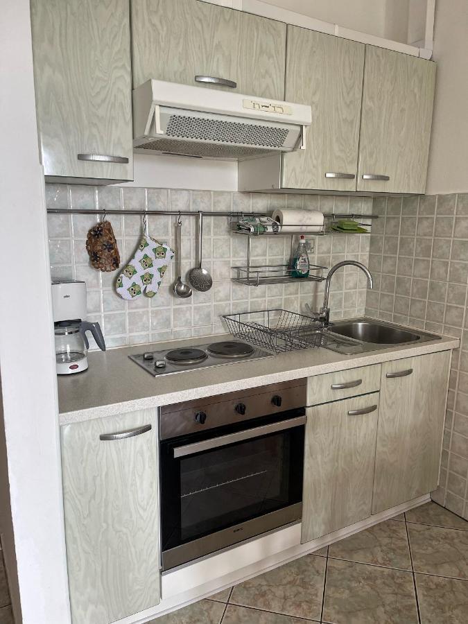 Apartmani Nada Primosten Bagian luar foto