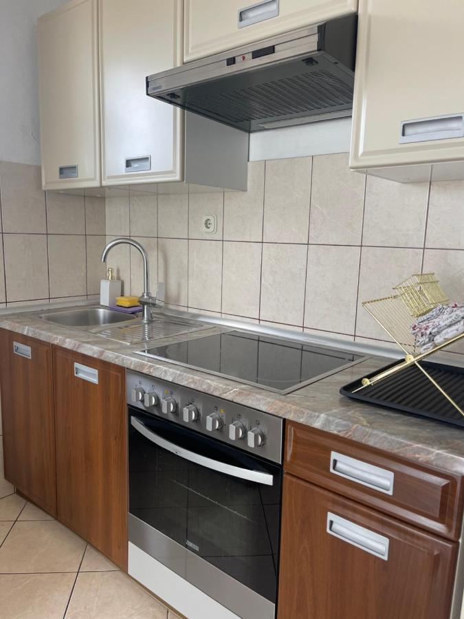 Apartmani Nada Primosten Bagian luar foto