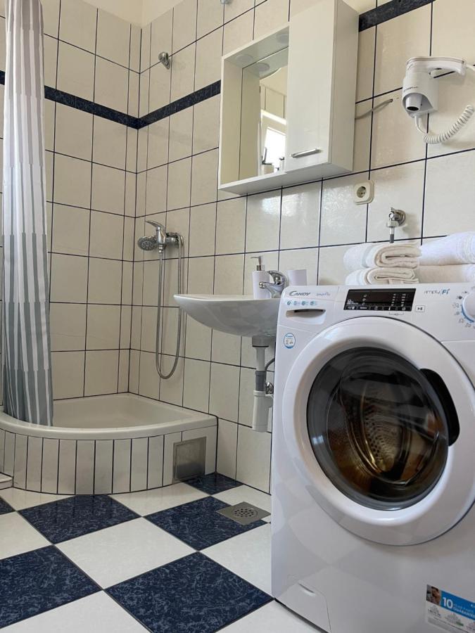 Apartmani Nada Primosten Bagian luar foto