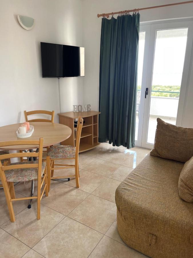 Apartmani Nada Primosten Bagian luar foto
